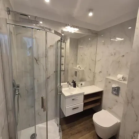 Lion Apartments - Mloda Polska Nowe Apartamenty Z Parkingiem Sopot Esterno foto