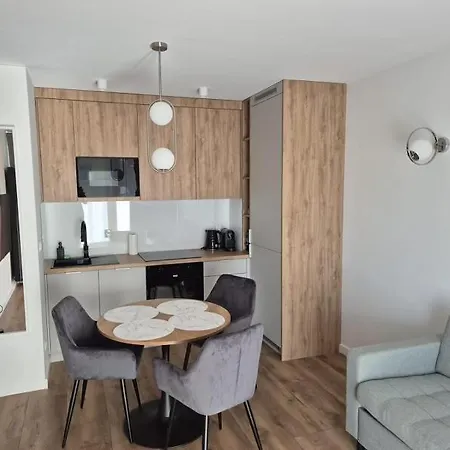 Lion Apartments - Mloda Polska Nowe Apartamenty Z Parkingiem Sopot Esterno foto